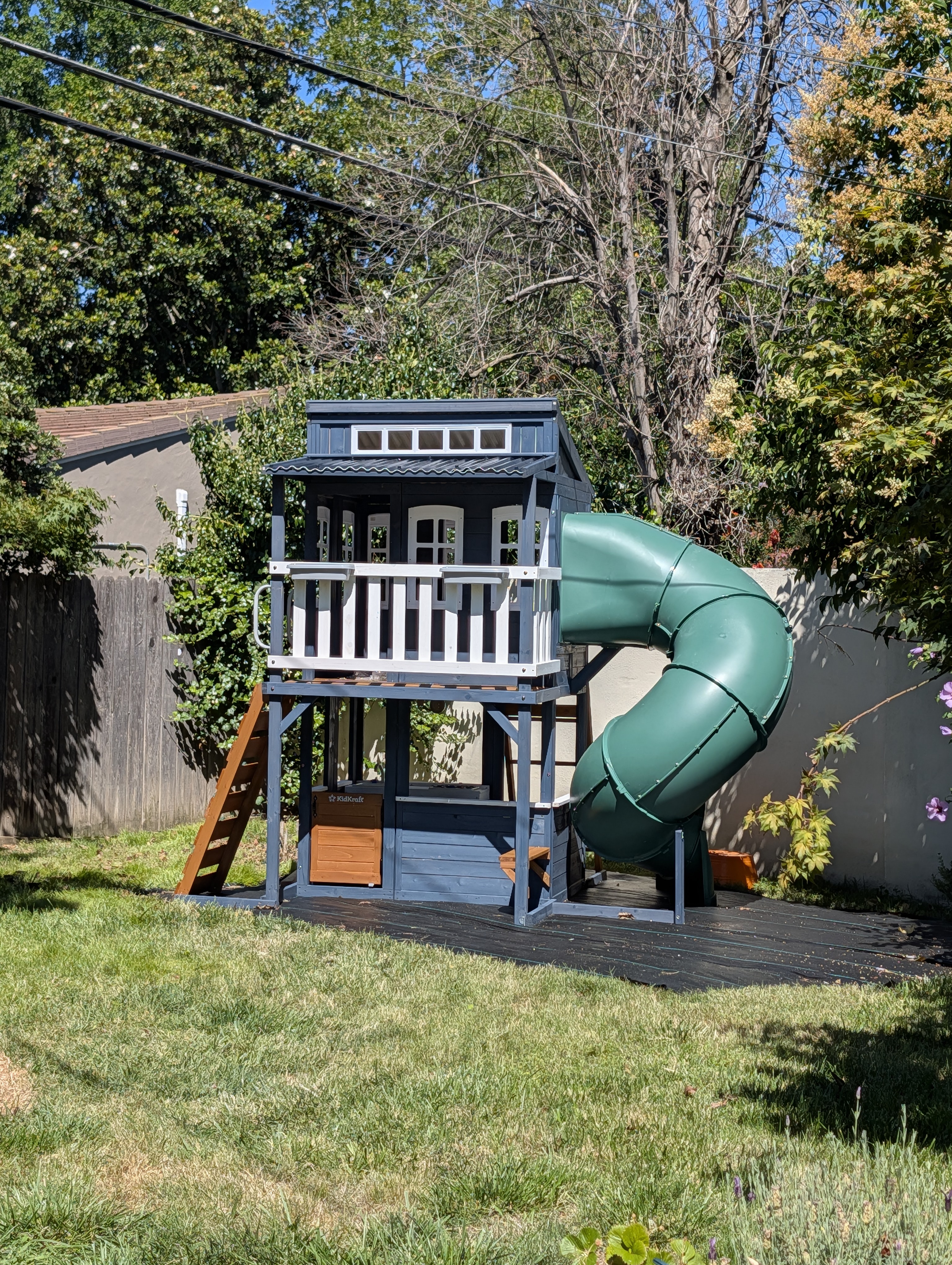 Play Equipment Construction and Assembly